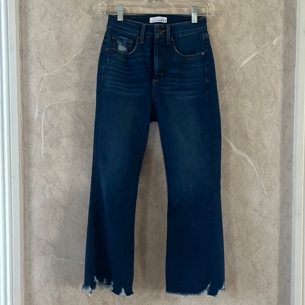 Loft Curvy kick crop jeans.  Petite 25/0.  From non-smoking home.
